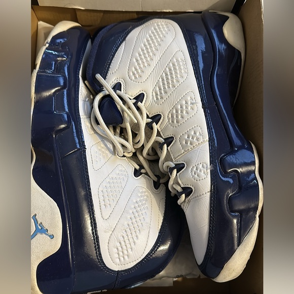 Air Jordan 9 Retro “University Blue” men’s sneakers  size 7.5 - Picture 1 of 4
